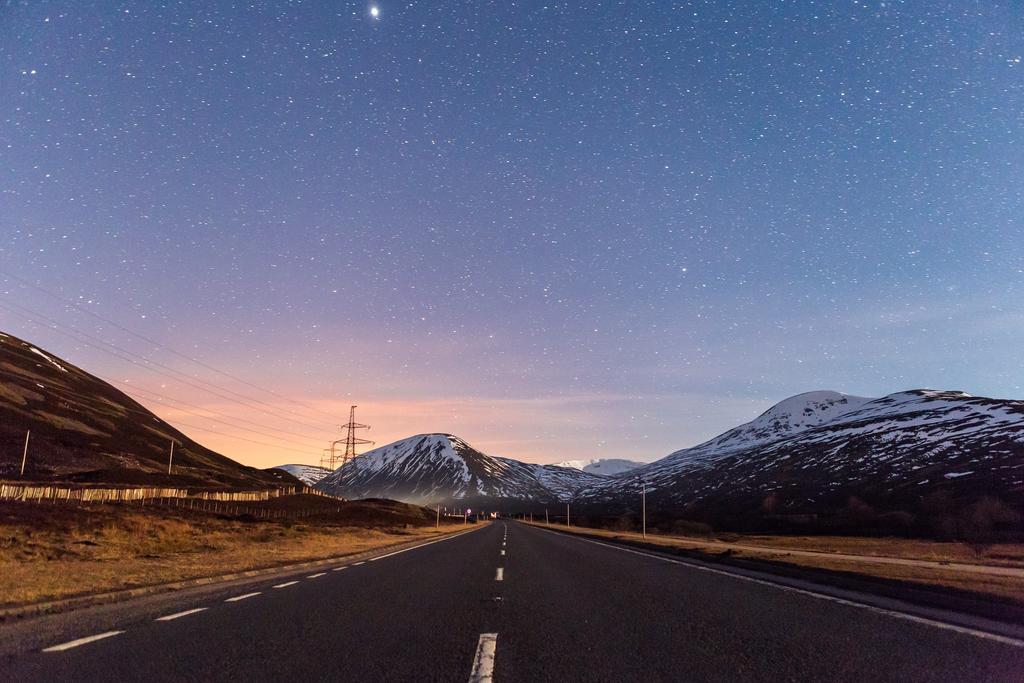 Glenlochy Nevis Bridge Apartments ฟอร์ตวิลเลียม ภายนอก รูปภาพ