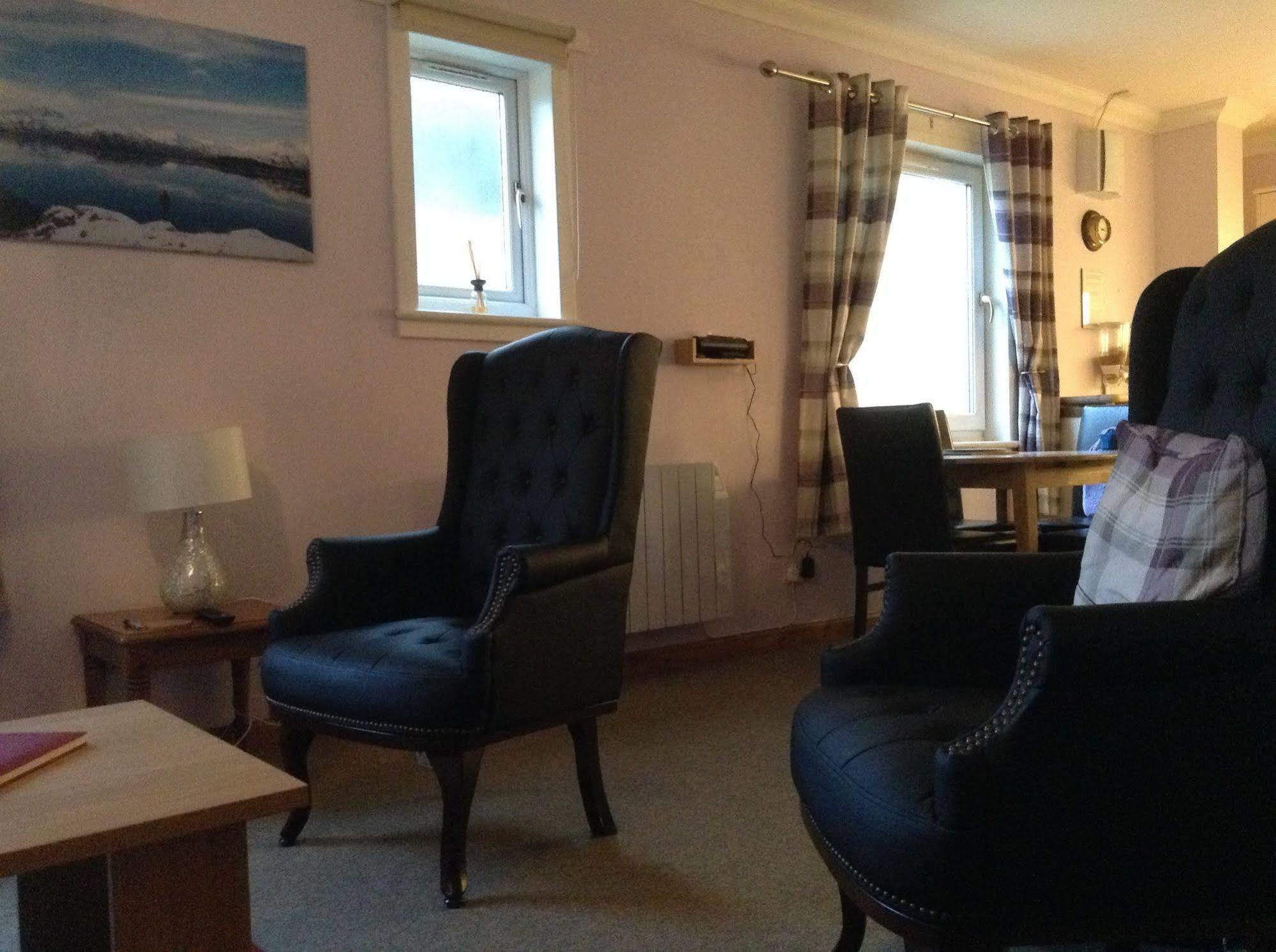 Glenlochy Nevis Bridge Apartments ฟอร์ตวิลเลียม ภายนอก รูปภาพ