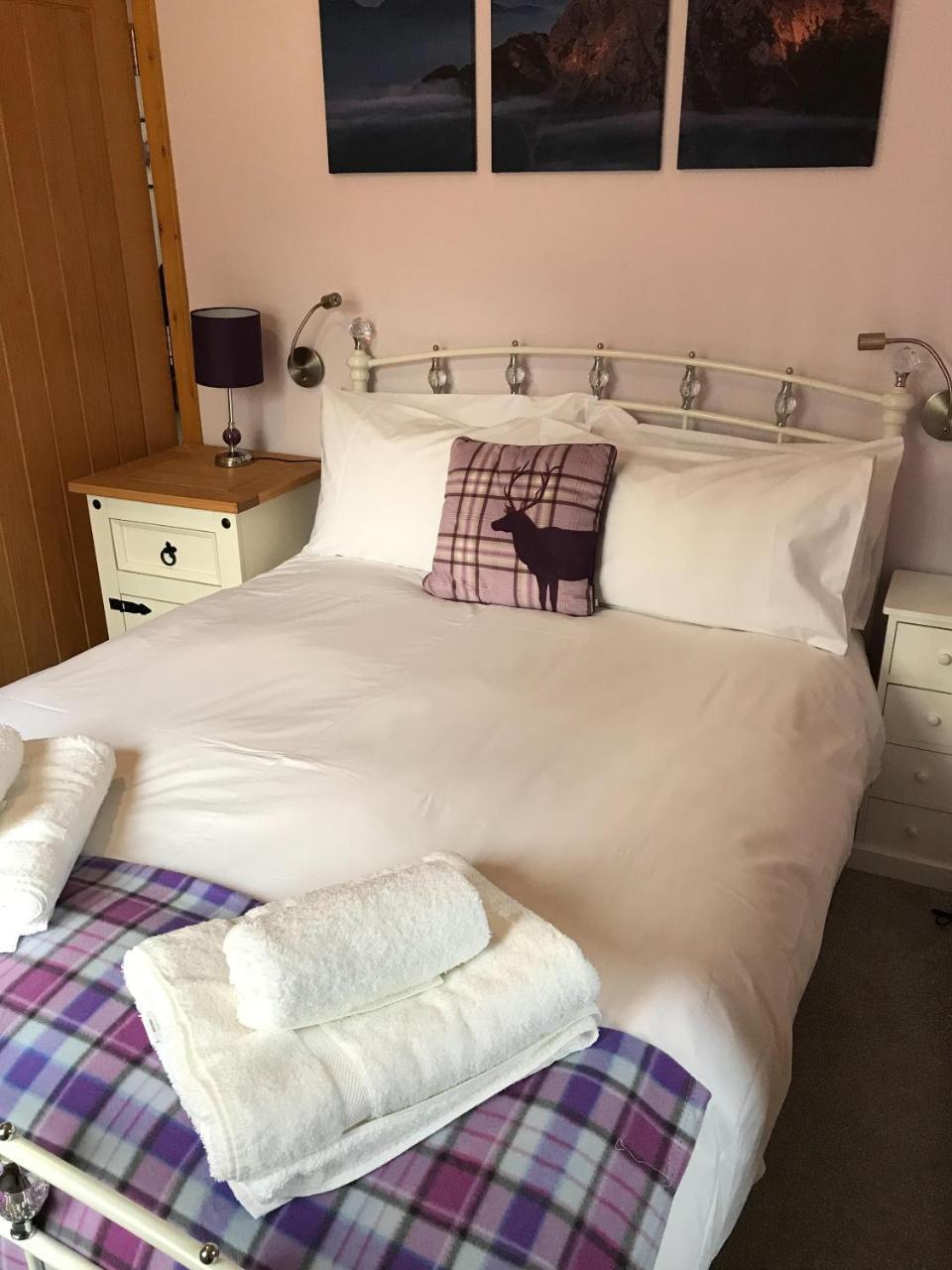 Glenlochy Nevis Bridge Apartments ฟอร์ตวิลเลียม ภายนอก รูปภาพ
