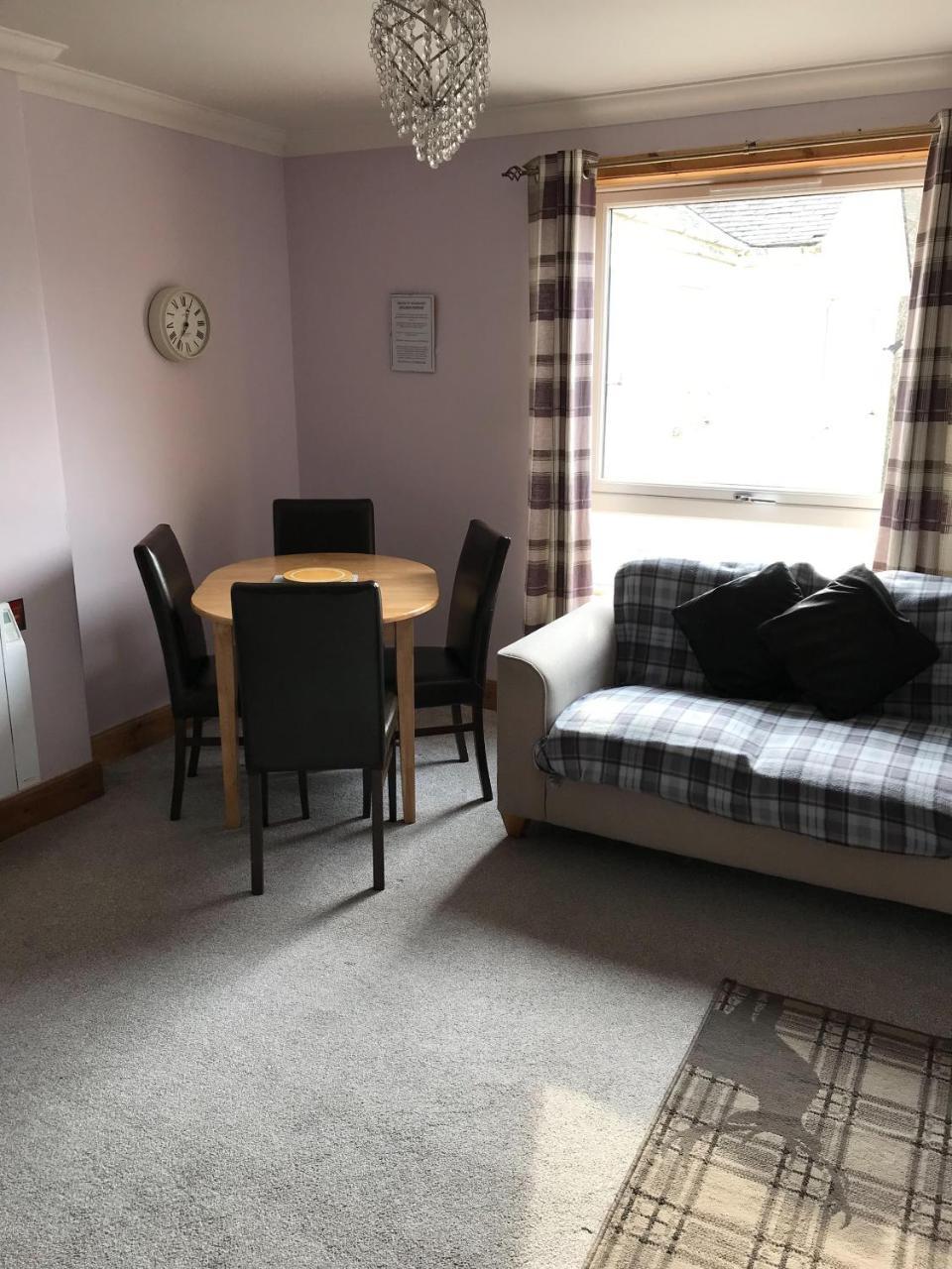 Glenlochy Nevis Bridge Apartments ฟอร์ตวิลเลียม ภายนอก รูปภาพ